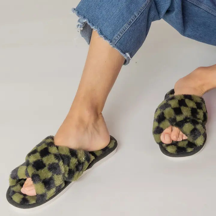 GREEN CHECKERED FAUX FUR SLIPPERS